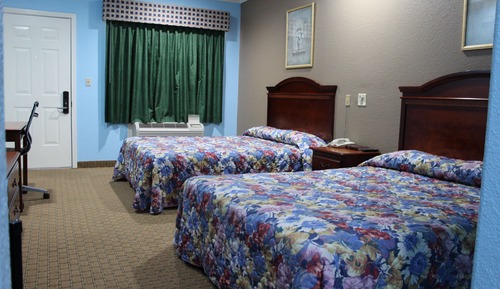 Standard Room, 1 King Bed
