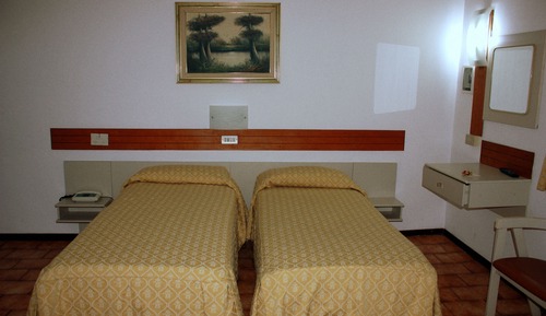 Economy Triple Room