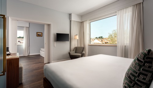 Family Room, City View