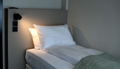 Single Room, Balcony