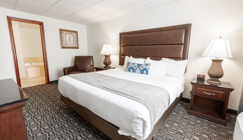 Suite, Jetted Tub
