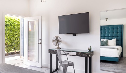Standard King Room