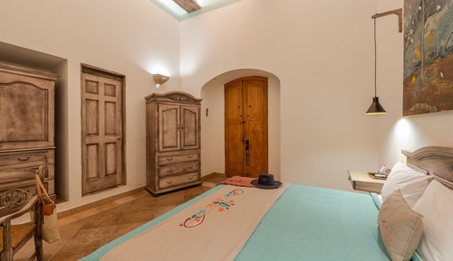 Superior Room, 1 King Bed, Hot Tub