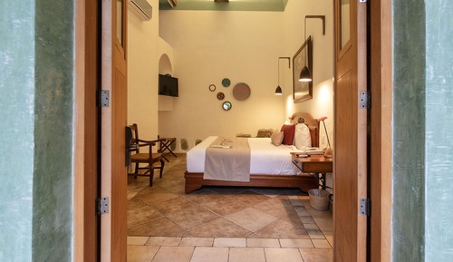 Superior Room, 1 King Bed