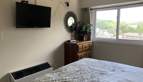 Condo, 2 Bedrooms (712)