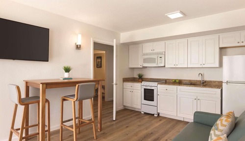 Suite, Multiple Beds, Non Smoking, Jetted Tub (Penthouse)
