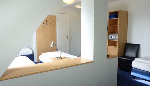 Quintuple Room