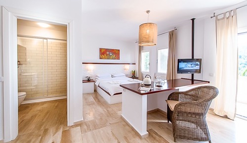 Junior Double Room