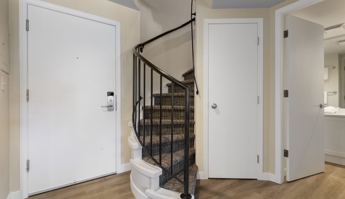 Condo, 2 Bedrooms + Loft (Unit 302)