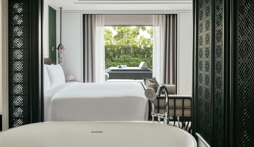 Classic Room, 1 King Bed (Terrace Access, Outdoor Hot Tub)