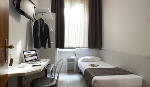 Economy Single Room