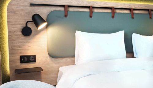 Standard Room, 1 Queen Bed