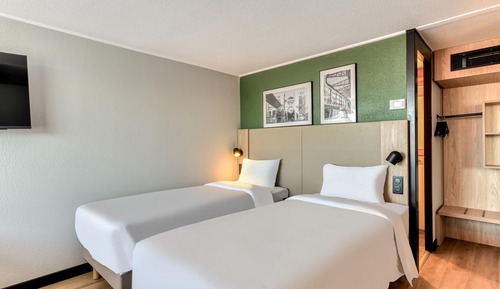 Standard Room, 2 Twin Beds
