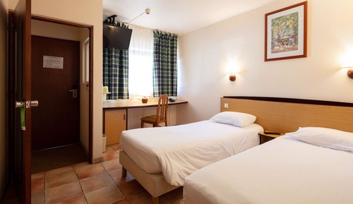 Standard Room, 2 Twin Beds (1 Junior Bed up to 10 years)