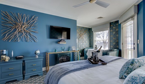 Room, Jetted Tub, Lake View (Kokomo)