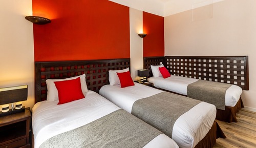 Standard Room, 3 Twin Beds, Non Smoking, City View