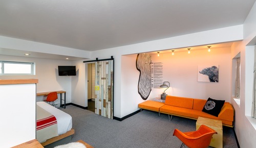 Deluxe Room, 1 King Bed (Grand Avenue King)