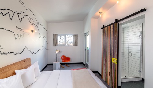 Deluxe Room, 1 King Bed (Main Street King)