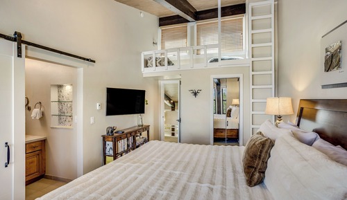 Interlude Premier 3-Bedroom 308