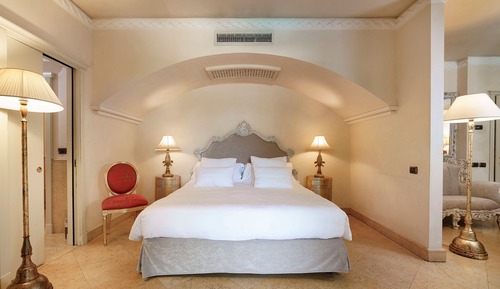 Luxury Suite, Balcony