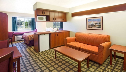 Studio Suite, 1 Queen Bed, Non Smoking