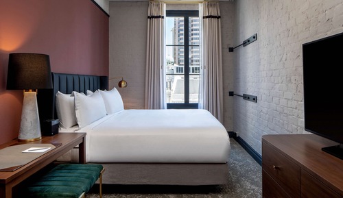Suite, 1 Bedroom (Magazine Street View)