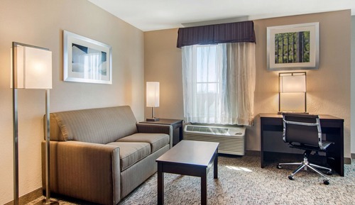 Suite, Multiple Beds, Non Smoking