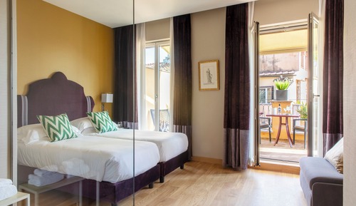 Deluxe Double or Twin Room with Terrace, City View