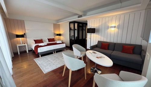 Privilege, Suite, 1 Double Bed with Sofa bed