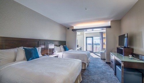 Suite, Multiple Beds, Non Smoking, Balcony