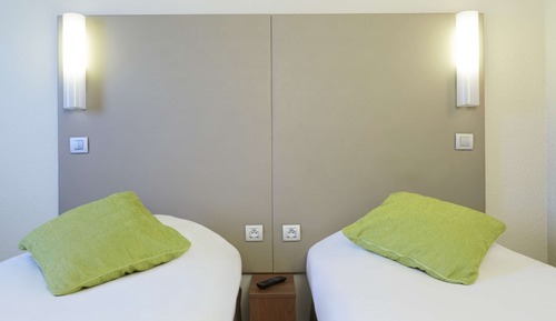 Next Generation, Room, 2 Twin Beds