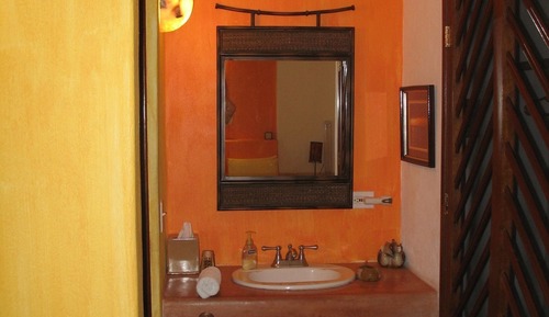 Deluxe Room, 1 King Bed, Pool View