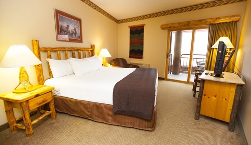 Loft Fireplace Suite - Waterpark Included