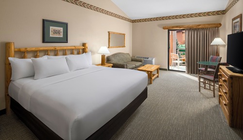 Wolf Den Suite - Waterpark Included