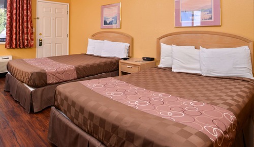 Room, 2 Queen Beds, Non Smoking