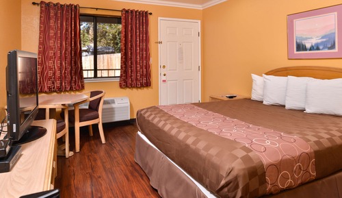 Room, 1 King Bed, Non Smoking