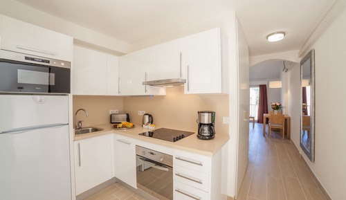 Studio (Apartment)