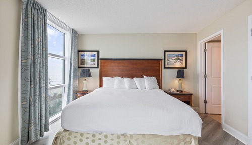 3 Bedroom Deluxe Condo, Full Kitchen