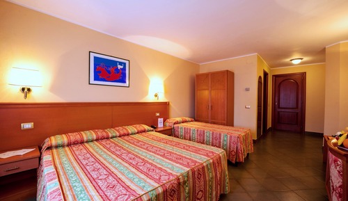 Triple Room