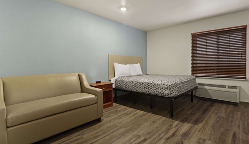 Suite, 1 Queen Bed with Sofa bed, Accessible, Non Smoking