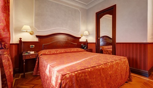Double Room (Small)