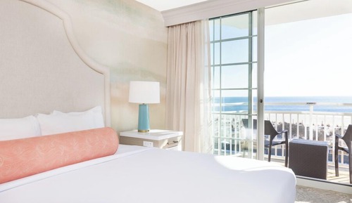 Junior Suite, 1 King Bed with Sofa bed, Ocean View