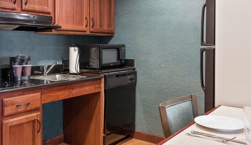 Suite, 1 King Bed, Accessible, Bathtub (Mobility & Hearing, Non Smoking)