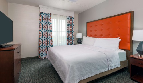 Suite, 1 King Bed, Non Smoking (1 Bedroom)