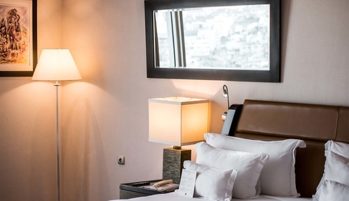 Deluxe Room ,King Size Bed, City View