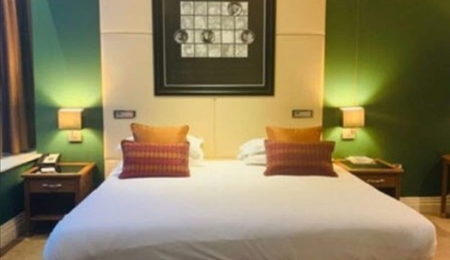 Classic Room (Accessible)