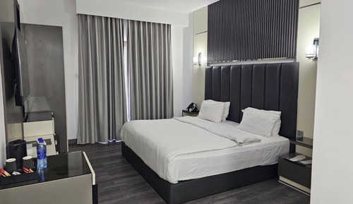 Deluxe Double Room, 1 King Bed
