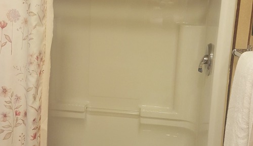 Standard Room, 1 Queen Bed, Refrigerator & Microwave, Ground Floor