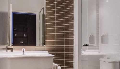 Twin Room, 1 King Bed, Balcony (Twin available on request)