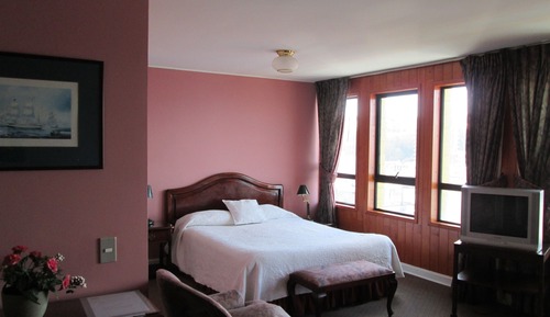 Single Room, City View